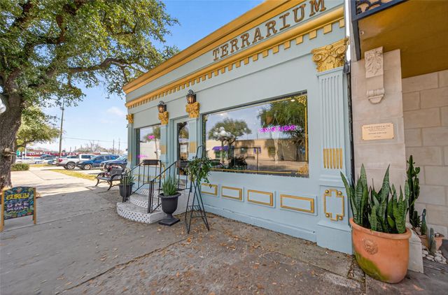 214 Texas Street, Tomball, TX 77375