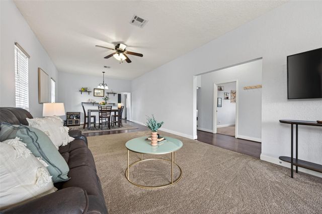 214 Texas Street, Tomball, TX 77375