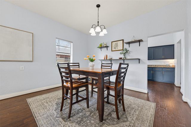 214 Texas Street, Tomball, TX 77375