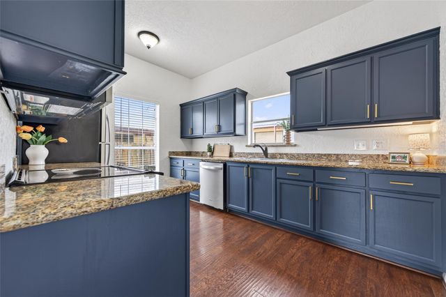 214 Texas Street, Tomball, TX 77375