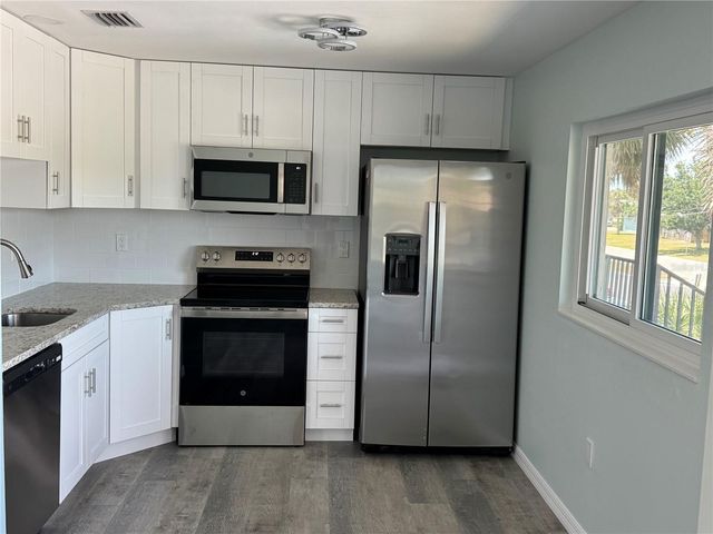 1258 BARBARA DRIVE 202, Venice, FL 34285