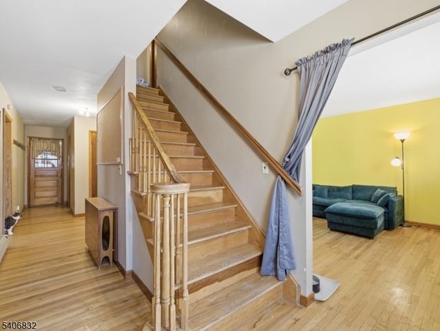 82 Pleasant Pl, Kearny Town, NJ 07032