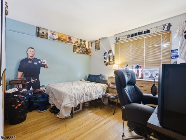 82 Pleasant Pl, Kearny Town, NJ 07032