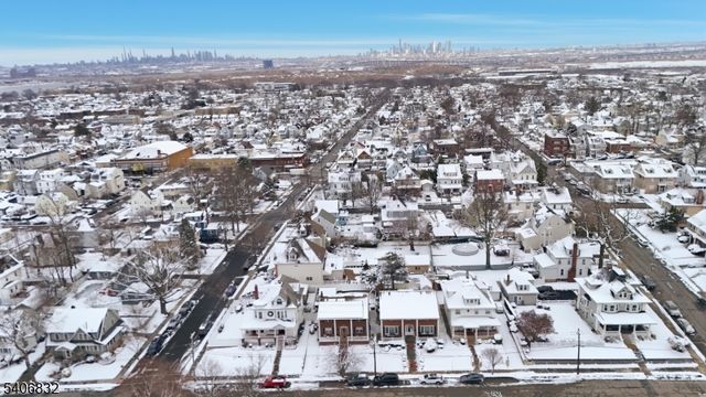 82 Pleasant Pl, Kearny Town, NJ 07032