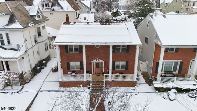 82 Pleasant Pl, Kearny Town, NJ 07032