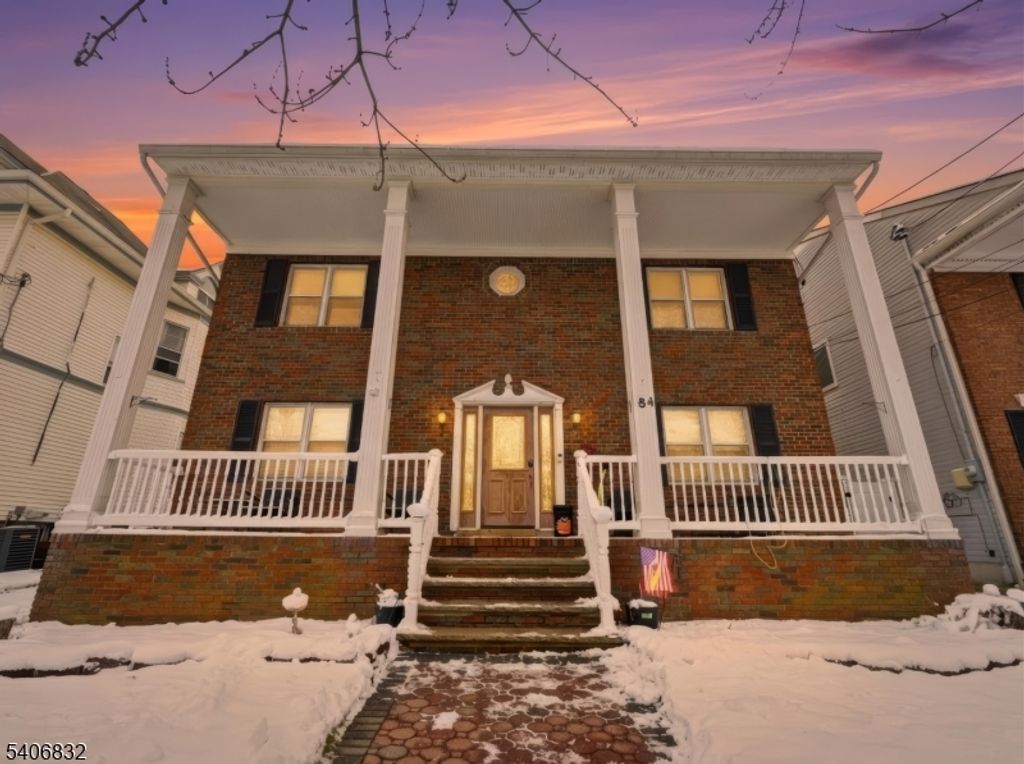 82 Pleasant Pl, Kearny Town, NJ 07032