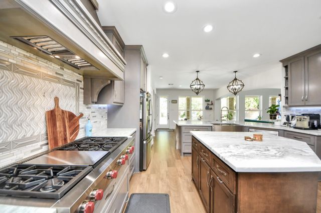 6137 Aspen Pass Drive, Houston, TX 77345