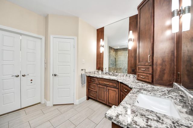 6137 Aspen Pass Drive, Houston, TX 77345