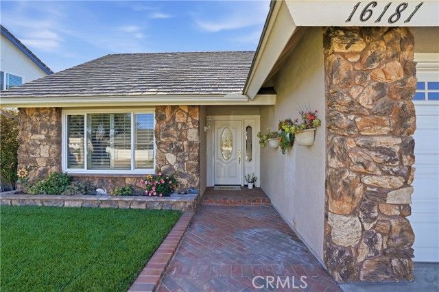 16181 Huxley, Westminster, CA 92683