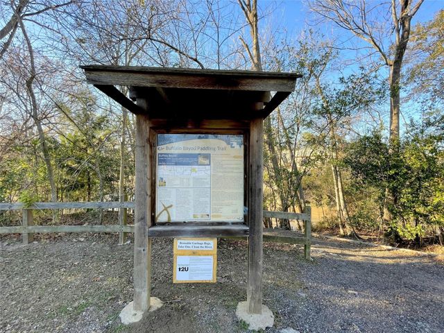 1801 Stoney Brook Drive 106, Houston, TX 77063