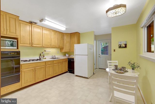 4252 BERRITT ST, Fairfax, VA 22030