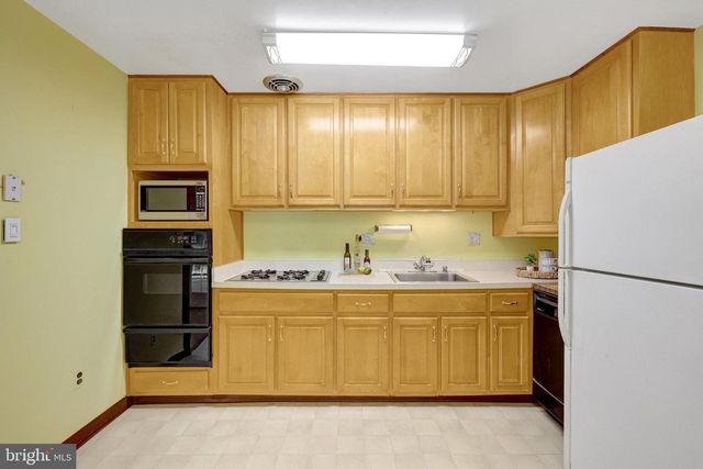 4252 BERRITT ST, Fairfax, VA 22030