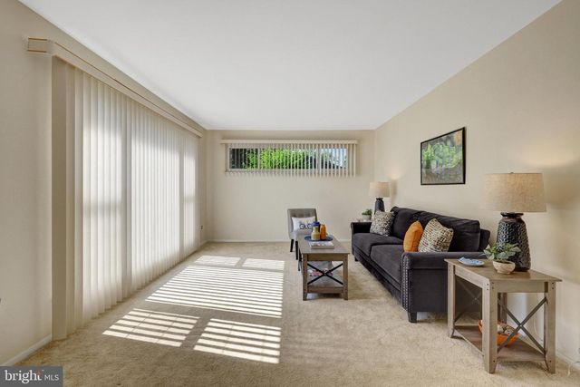 4252 BERRITT ST, Fairfax, VA 22030