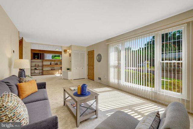 4252 BERRITT ST, Fairfax, VA 22030