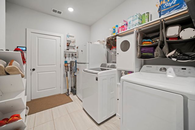 648 Red Maple Road, Waxahachie, TX 75165
