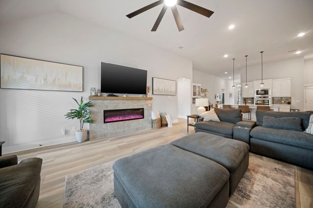 648 Red Maple Road, Waxahachie, TX 75165