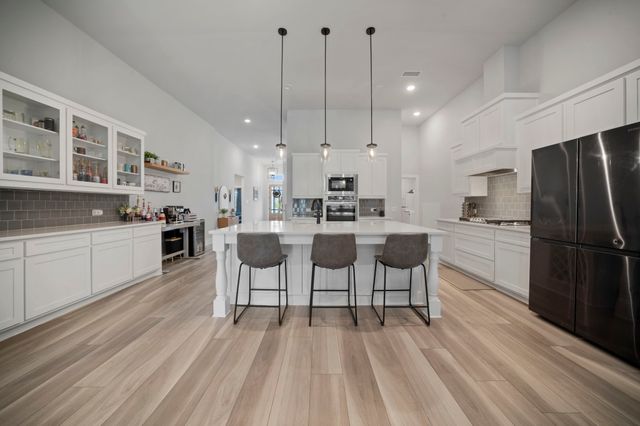 648 Red Maple Road, Waxahachie, TX 75165