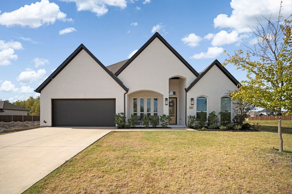 648 Red Maple Road, Waxahachie, TX 75165