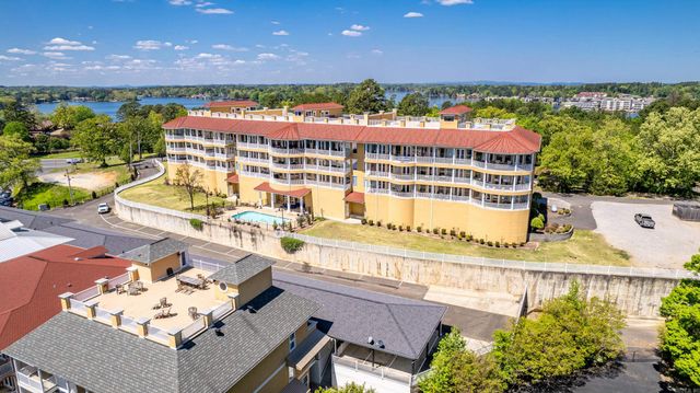 130 Grand Isle Dr Apt 1D, Hot Springs, AR 71913