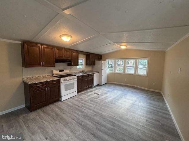 3611 WEYMOUTH RD, Browns Mills, NJ 08015
