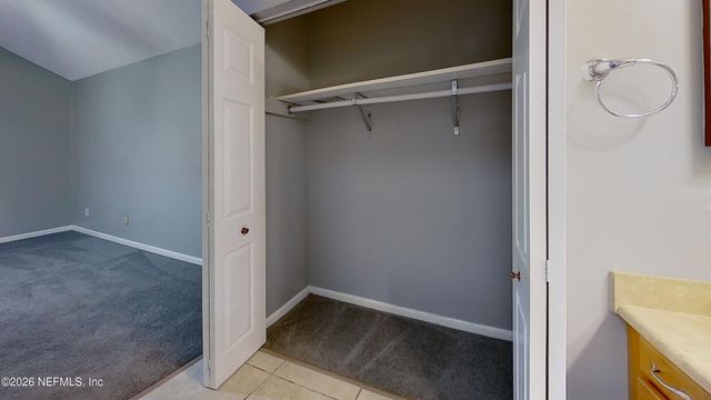 2530 WHISPERING WOODS Boulevard 4, Jacksonville, FL 32246