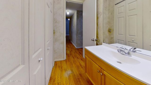 2530 WHISPERING WOODS Boulevard 4, Jacksonville, FL 32246