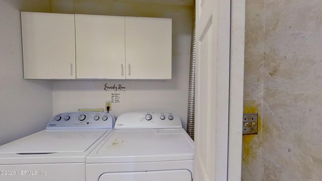 2530 WHISPERING WOODS Boulevard 4, Jacksonville, FL 32246