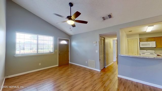 2530 WHISPERING WOODS Boulevard 4, Jacksonville, FL 32246