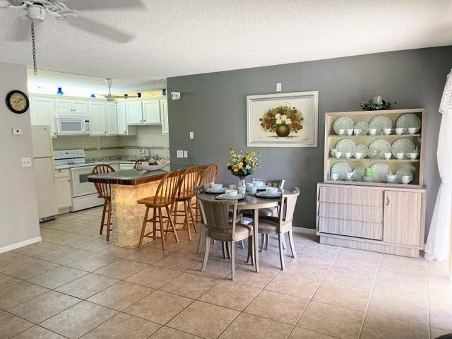 5839 La Pinata Boulevard C-1, Greenacres, FL 33463