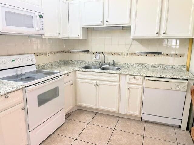 5839 La Pinata Boulevard C-1, Greenacres, FL 33463