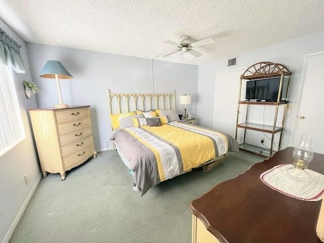 5839 La Pinata Boulevard C-1, Greenacres, FL 33463