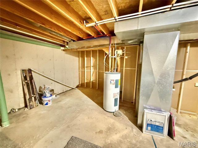 13001 Woodland Groves Place, Hannibal, MO 63401