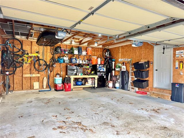 13001 Woodland Groves Place, Hannibal, MO 63401