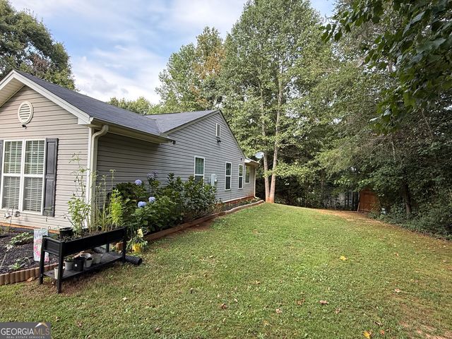 408 Twinflower Drive, Mount Airy, GA 30563