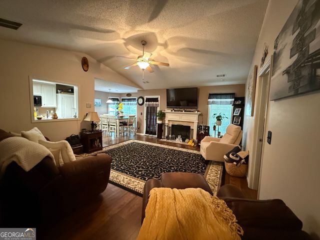 408 Twinflower Drive, Mount Airy, GA 30563