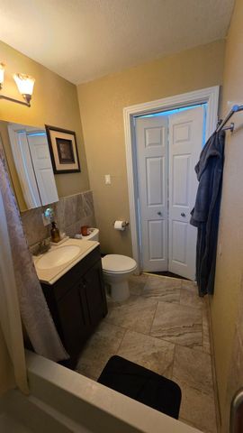 1208 Chevy Chase Drive, Angleton, TX 77515