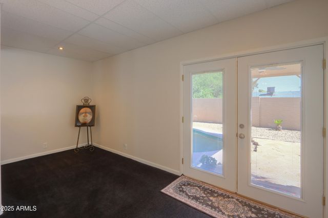 687 N GREGORY Place, Chandler, AZ 85226