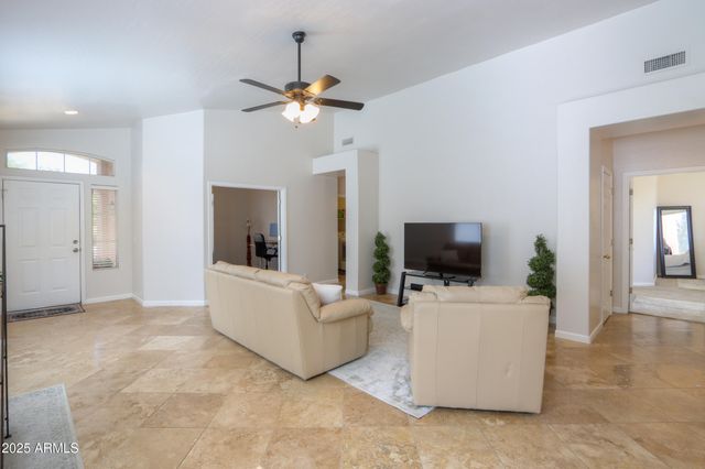 687 N GREGORY Place, Chandler, AZ 85226