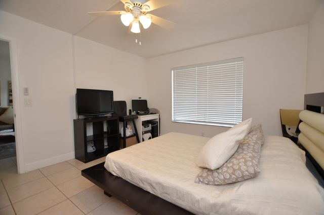 6649 Somerset Drive 102, Boca Raton, FL 33433