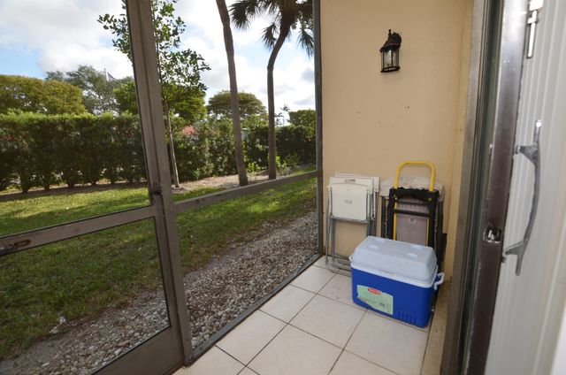 6649 Somerset Drive 102, Boca Raton, FL 33433