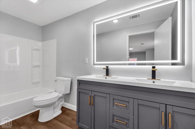 707 E Elm Street, Walnut Ridge, AR 72476