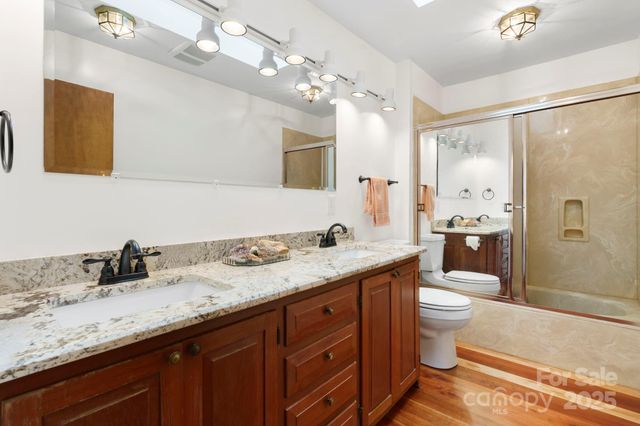 748 Moretz Court, Hickory, NC 28601