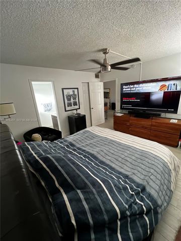 7610 STIRLING RD 108-B, Hollywood, FL 33024