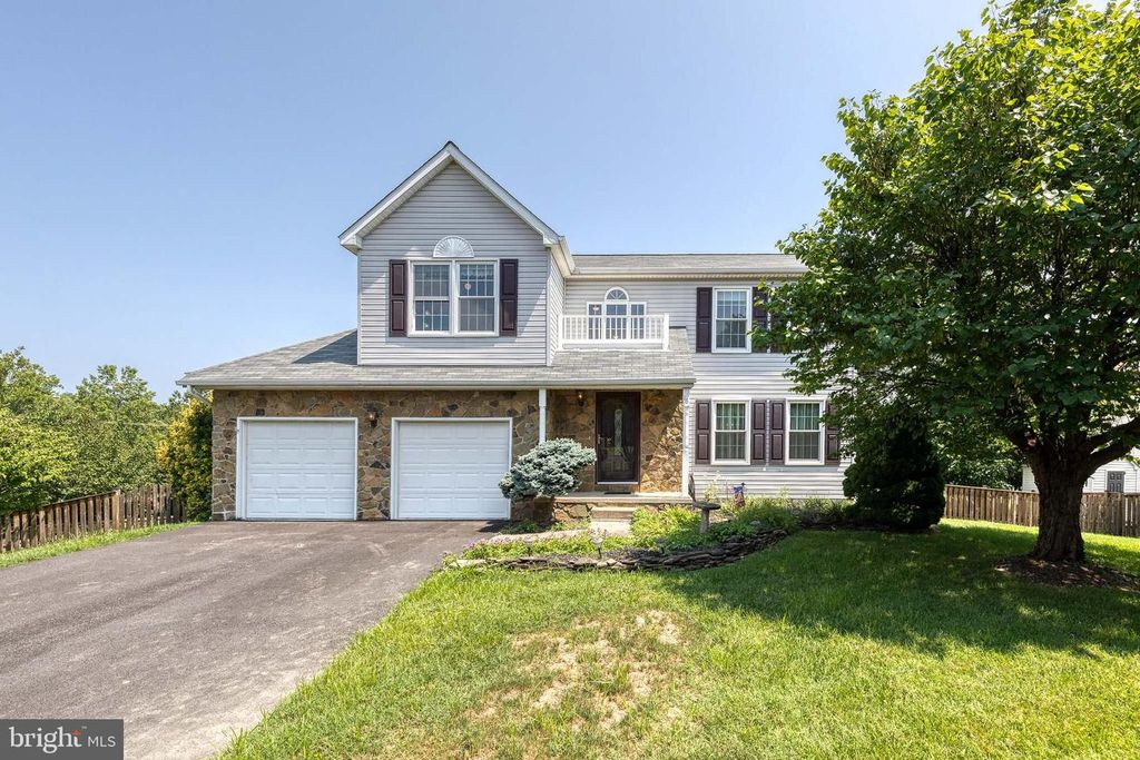 16 PERRY RIDGE CT, Baltimore, MD 21237