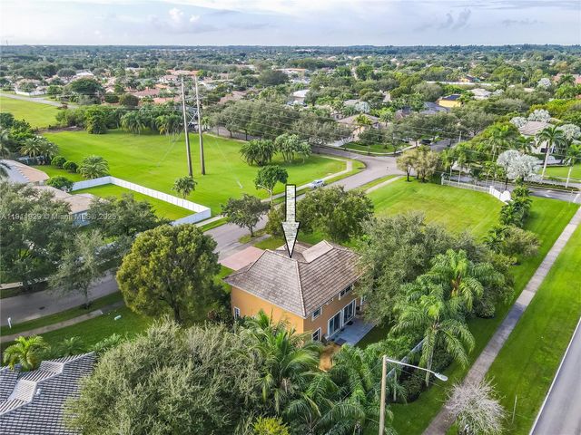15841 SW 61st St 15841, Davie, FL 33331
