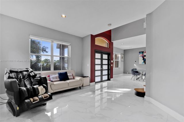 15841 SW 61st St 15841, Davie, FL 33331