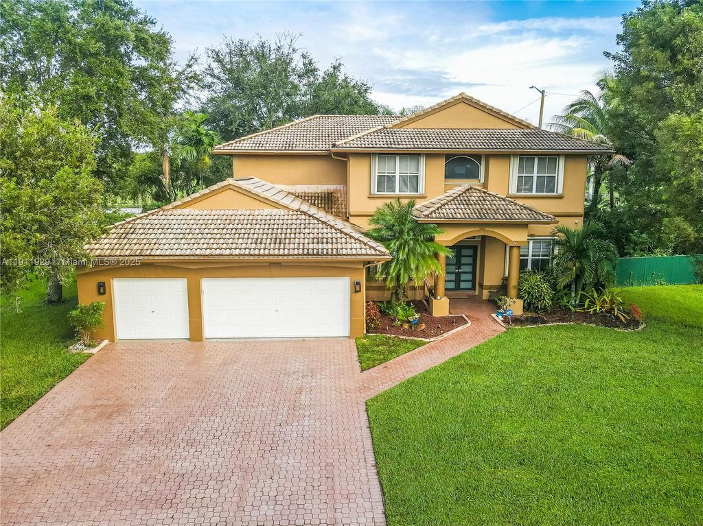 15841 SW 61st St 15841, Davie, FL 33331