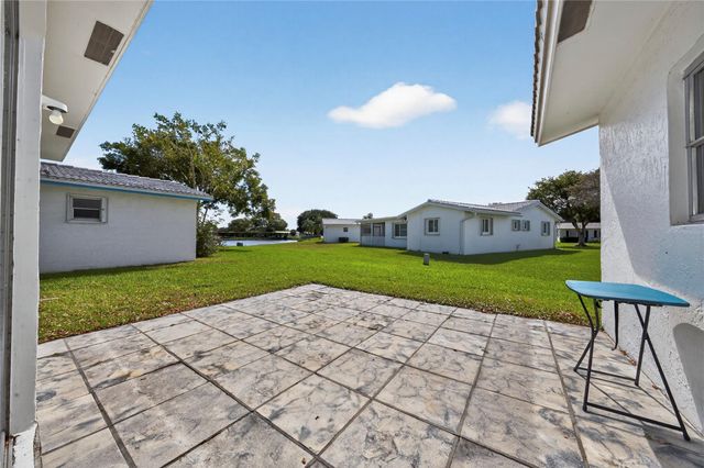 8950 NW 13th Street, Plantation, FL 33322