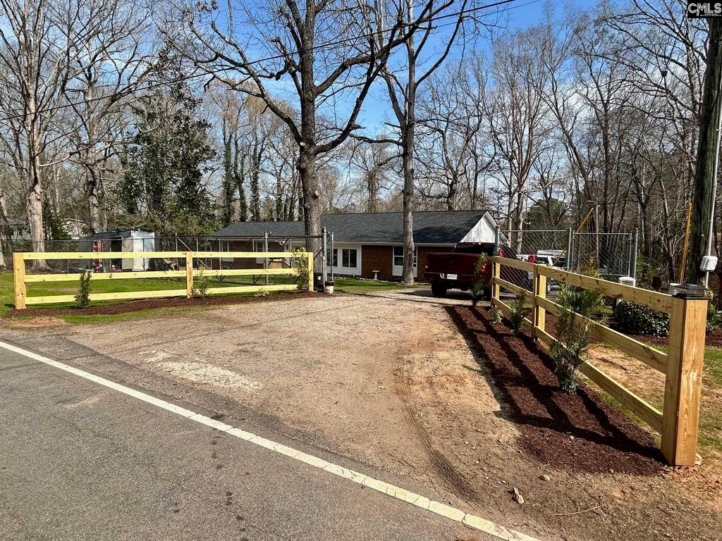 1507 Cowhorn Rd, Winnsboro, SC 29145
