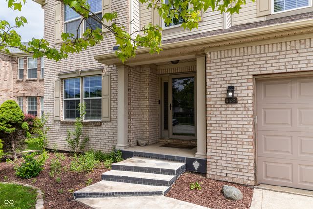 6529 Sussex Drive, Zionsville, IN 46077